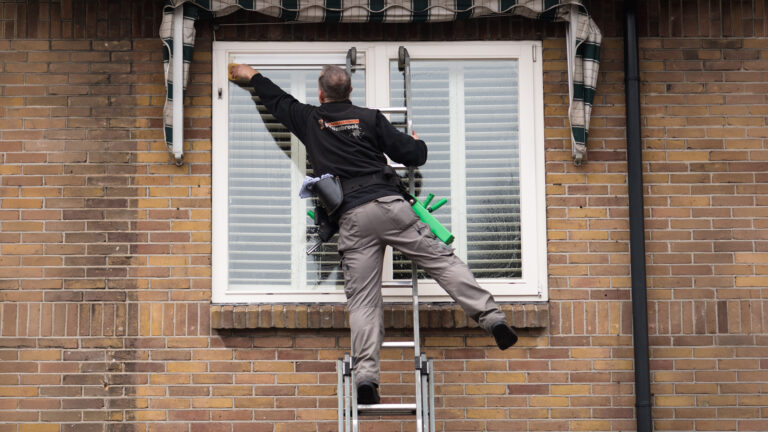 Controleer of (nieuwe) werknemer onder bewind staat